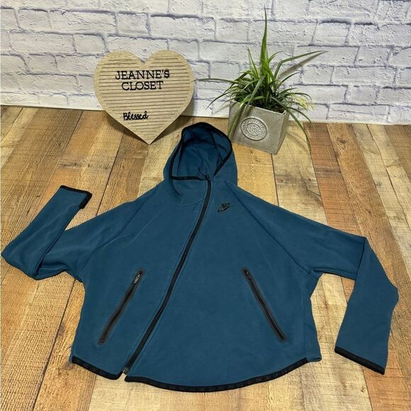 Nike Tech Butterfly Women's Hoodie Size Medium  (617358-483) Teal Blue Green - Picture 4 of 16